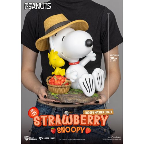 Peanuts Snoopy Strawberry Snoopy MC-113 Master Craft Statue