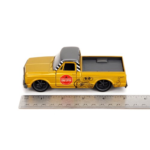 Hollywood Rides Wall-E 1972 Chevrolet Cheyenne 1:32 Scale Die-Cast Metal Vehicle