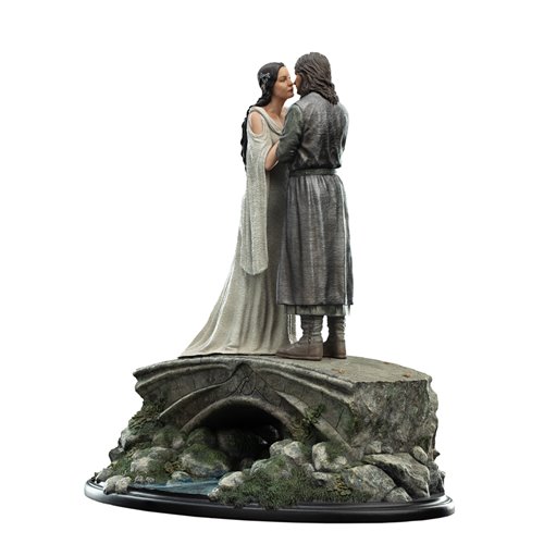 The Lord of the Rings Trilogy Aragorn and Arwen Miniature Statue