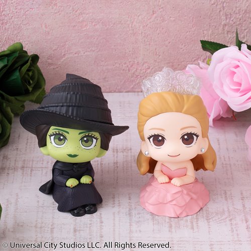 Wicked Elphaba Look Up Series Statue