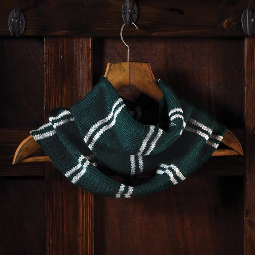Harry Potter Wizarding World Collection Slytherin Cowl Scarf Knitting Kit