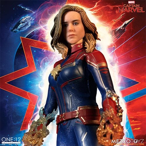 Marvel: Captain Marvel 1:4 Scale Statue - Hobby One