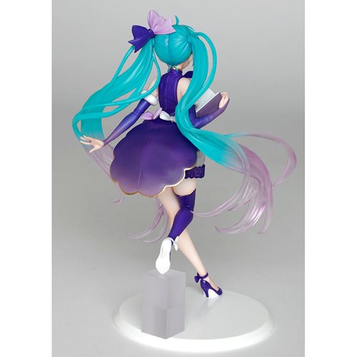 Vocaloid Hatsune Miku 3rd Season Winter Version Prize Figure Statue