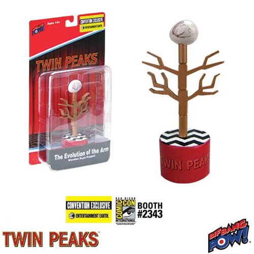 Twin Peaks Evolution of the Arm Push Puppet - SDCC Debut