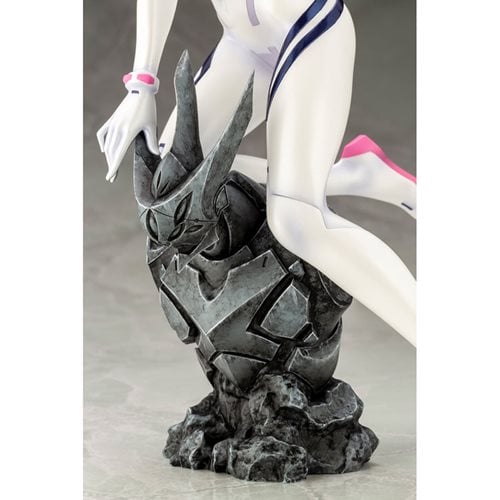 Rebuild of Evangelion Mari Makinami Illustrious White Plugsuit Ver. 1:6 Scale Statue