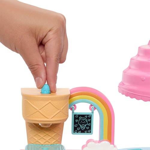 Barbie Club Chelsea Ice Cream Shop Doll and Accessories