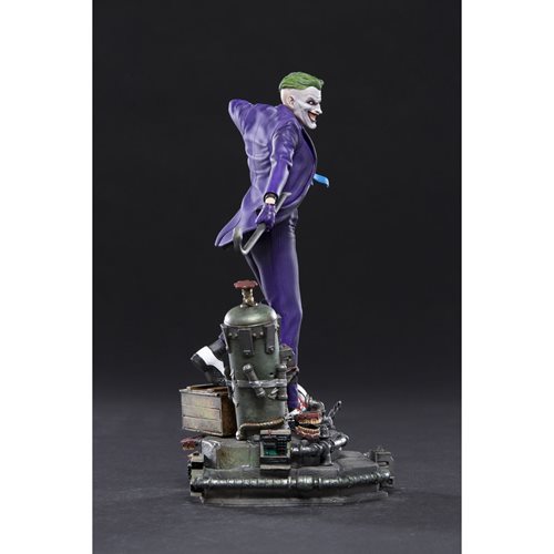 Batman The Joker Regular Art 1:10 Scale Statue