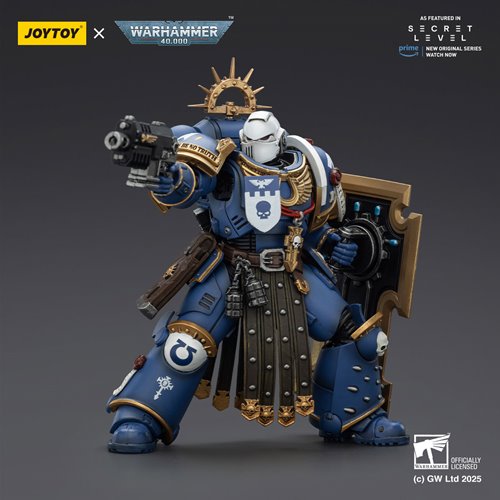 Joy Toy Warhammer 40,000 Ultramarines Torvald with Power Sword, Stormshield and Bolt Pistol 1:18 Sca