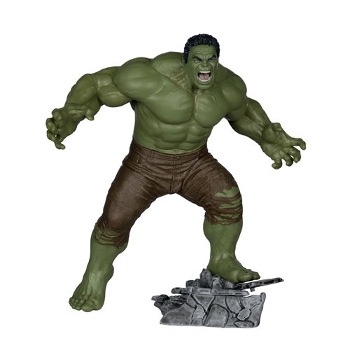 Marvel Studios Wave 1 Spider-Man: Brand New Day Posed Figure with Scene Case of 6
