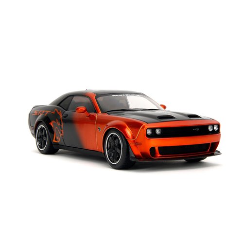 Pink Slips Wave 1 2015 Dodge Challenger SRT Hellcat Redeye Widebody 1:18 Scale Die-Cast Metal Vehicl
