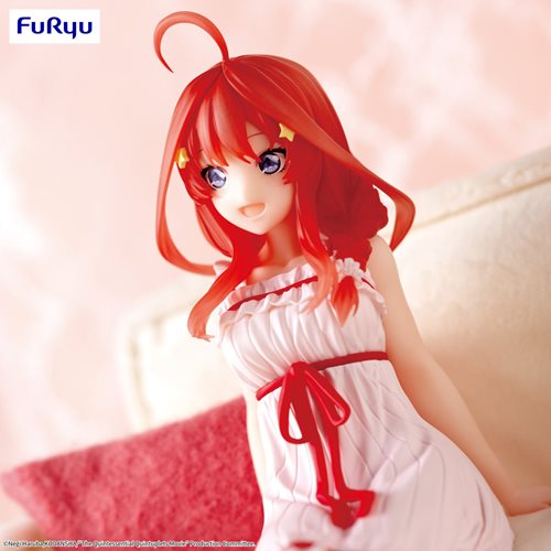 The Quintessential Quintuplets Movie Itsuki Nakano Loungewear Ver. Noodle Stopper Statue