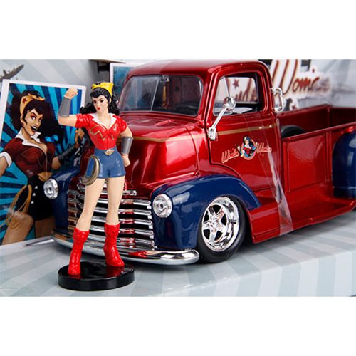 DC Bombshells Wonder Woman 1952 Chevy COE 1:24 Scale Die-Cast Metal Vehicle