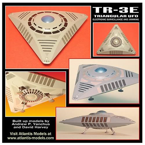 TR-3E Triangular UFO Model Kit
