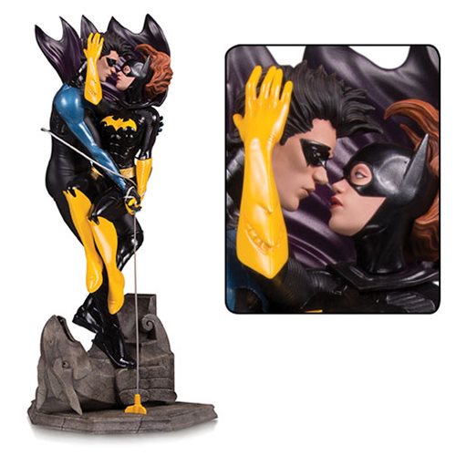 DC Designer Series Nightwing and Batgirl by Ryan Sook Statue