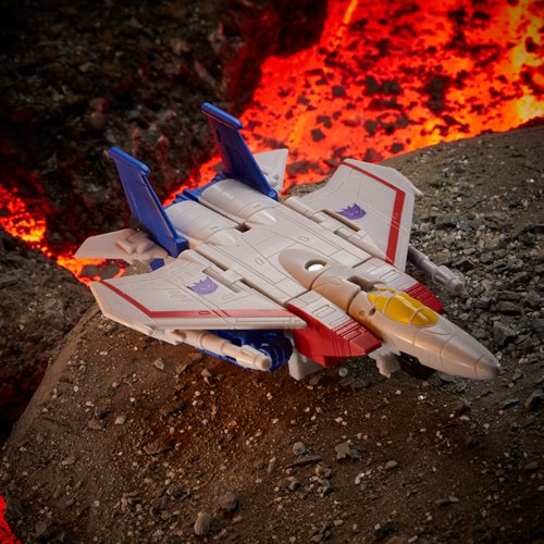 Transformers War for Cybertron Kingdom Core Starscream
