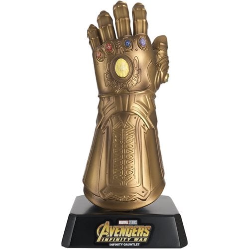 Marvel Museum Collection Thanos' Infinity Gauntlet Replica
