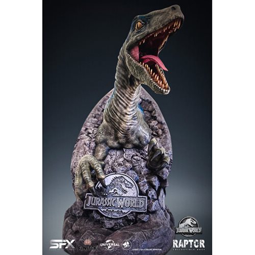 Jurassic World Raptor Bust
