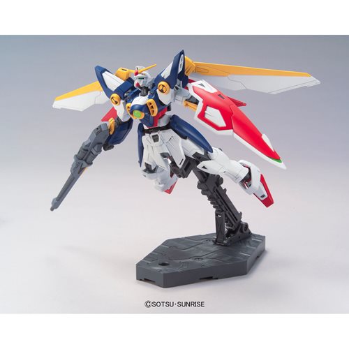 Mobile Suit Gundam Wing Gundam High Grade 1:144 Scale Model Kit