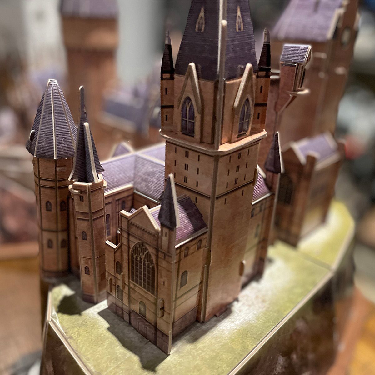 NIB Harry Potter Hogwarts Castle 3D Puzzle 