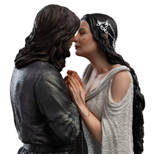 The Lord of the Rings Trilogy Aragorn and Arwen Miniature Statue