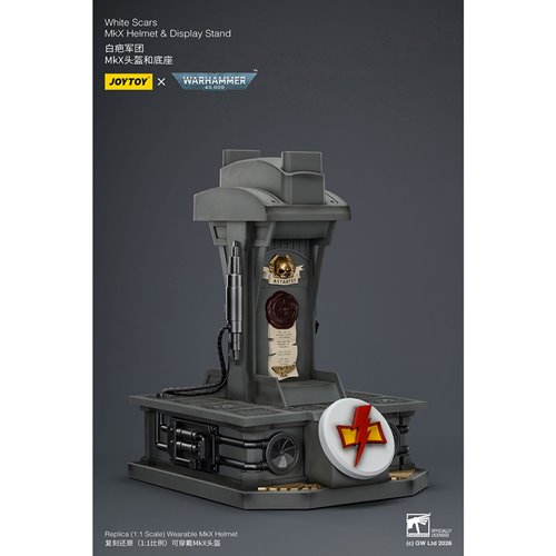 Joy Toy Warhammer 40,000 White Scars MKX 1:1 Scale Roleplay Helmet Prop Replica with Stand