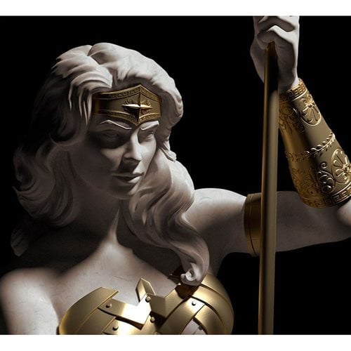 Wonder Woman: Princess of Themyscira Polyresin Statue