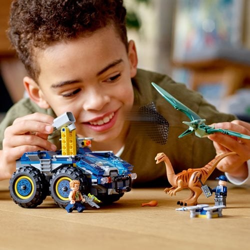 LEGO 75940 Jurassic World Gallimimus and Pteranodon Breakout
