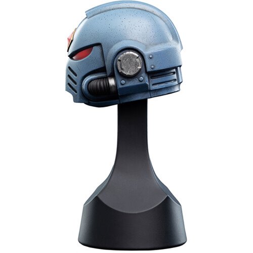 Warhammer 40,000 Space Wolves Miniature Helmet Statue