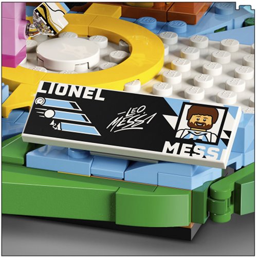 LEGO® Editions 43011 Lionel Messi – Soccer Highlights