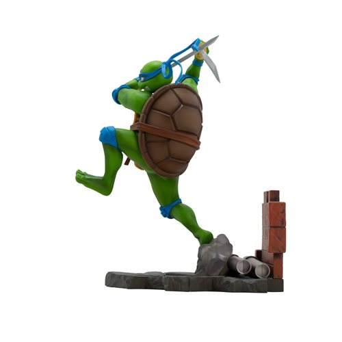 Teenage Mutant Ninja Turtle Leonardo Super Figure Collection 1:10 Scale Figurine