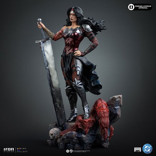 Absolute Wonder Woman DC Comics 1:10 Art Scale Limited Edition Statue