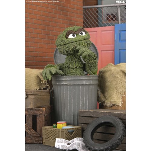 Sesame Street Ultimate Oscar the Grough 7-Inch Scale Action Figure