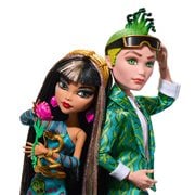 Monster High Howliday Love Edition Cleo De Nile and Deuce Gorgon Dolls 2-Pack