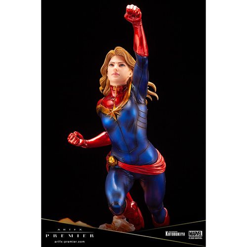 Marvel Universe Captain Marvel ARTFX Premier 1:10 Scale Statue