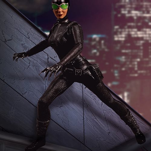 Catwoman One:12 Collective Action Figure