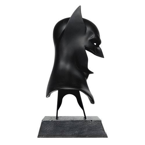 DC Direct Prop Replica Wave 2 Batman Detective Comics #27 1st Appearance 1:3 Scale Cowl