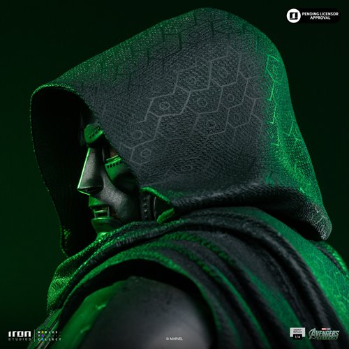 Avengers: Doomsday Doctor Doom Legacy Replica 1:4 Limited Edition Statue