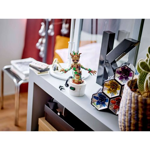 LEGO 76297 Guardians of the Galaxy Dancing Groot