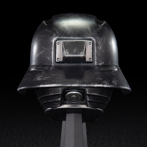 Helldivers 2 Field Chemist Helmet 1:4 Scale Prop Replica