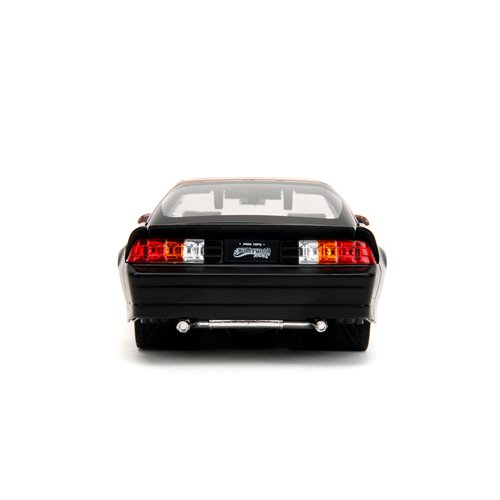 Cheetos 1985 Chevrolet Camaro Z28 1:24 Scale Die-Cast Metal Vehicle with Chester Cheetah Figure