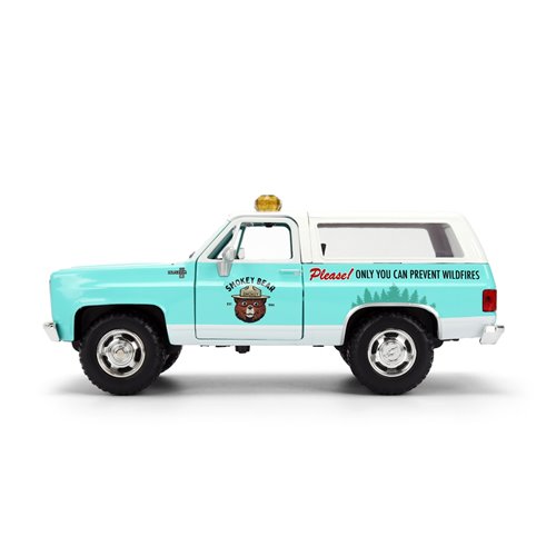 Hollywood Rides Smokey Bear 1980 Chevrolet Blazer 1:24 Scale Die-Cast Metal Vehicle with Smokey Bear