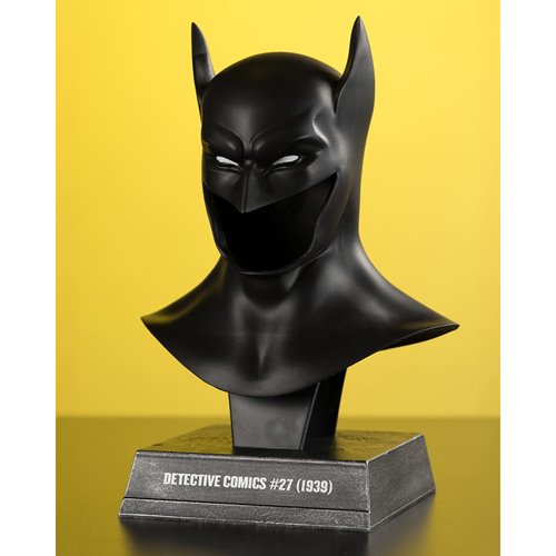 DC Direct Prop Replica Wave 2 1:3 Scale Cowl Case of 6