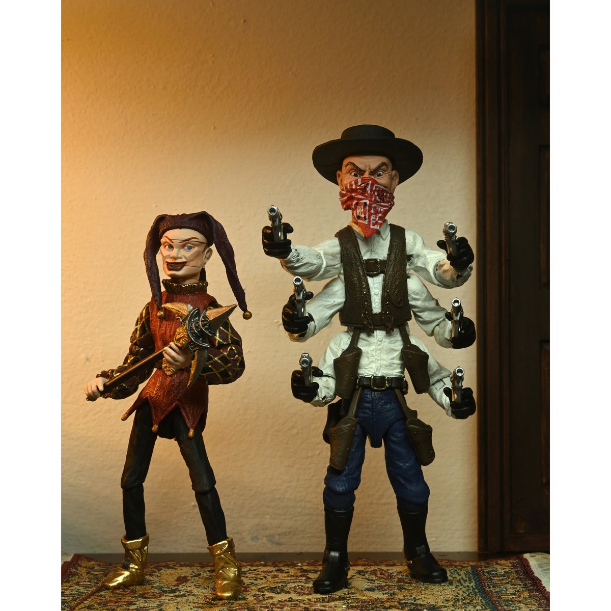 Puppet Master – 7″ Scale Action Figures – Ultimate Six-Shooter & Jester  2-pack –