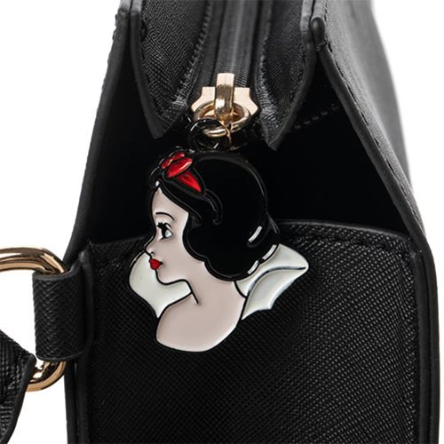 Loungefly Disney Snow White and Seven Dwarfs Multi Scene Womens Double  Strap Shoulder Bag Purse : Amazon.in: Shoes & Handbags