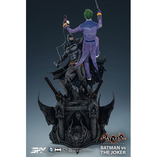 Batman: Arkham Knight Batman vs. The Joker 1:8 Scale Statue