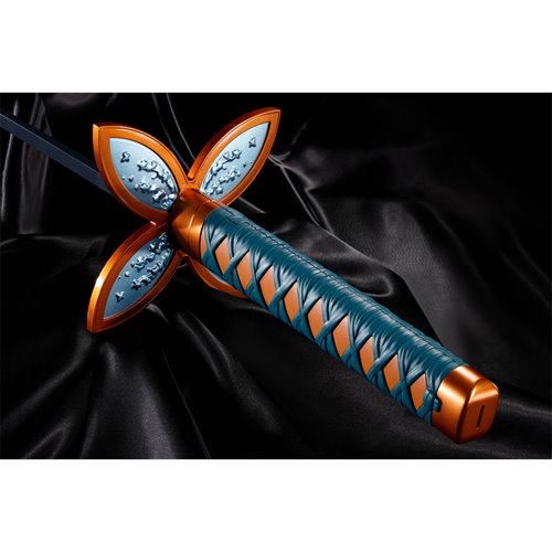 Demon Slayer: Kimetsu no Yaiba Nichirin Sword Shinobu Kocho Proplica 1:1 Scale Prop Replica