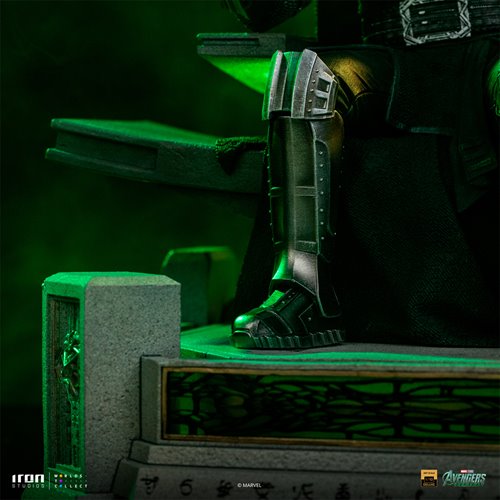 Avengers: Doomsday Doctor Doom on Throne 1:10 Art Scale Limited Edition Statue