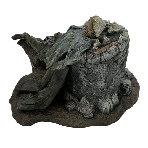 Friday the 13th: The Game Pamela Shrine Diorama