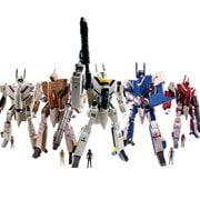 Robotech Transformable Veritech Fighter 1:100 scale and Pilot Action Figures Set of 5