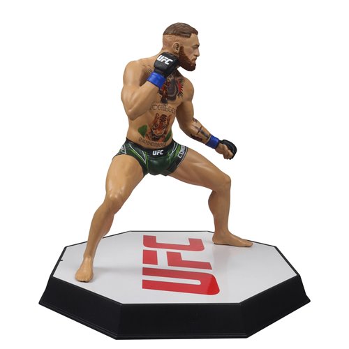 UFC Conor McGregor フィギュア チャンピオンベルト付 UFC SportsPicks Conor McGregor 7-Inch Scale Posed Figure